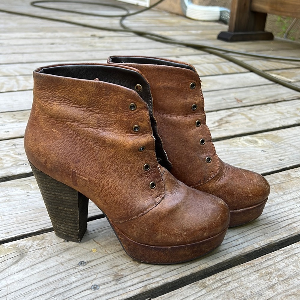 Steve Madden “Raspy” leather high heel boots